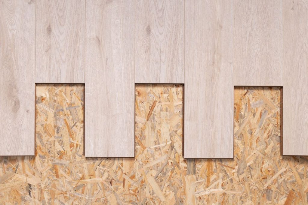 Une pose de plancer en bois