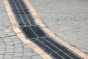Comment réaliser un drainage efficace sans tuyau ?